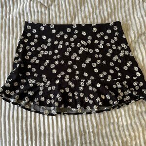 GAP Black Floral Mini Skirt | Sz. L